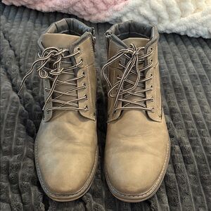 BKE Men's Taupe Lace-Up Boots